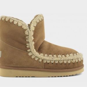 NWT MOU Eskimo 18 Fur Boots